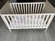 Mamas & Papas Cot Bed / Silver