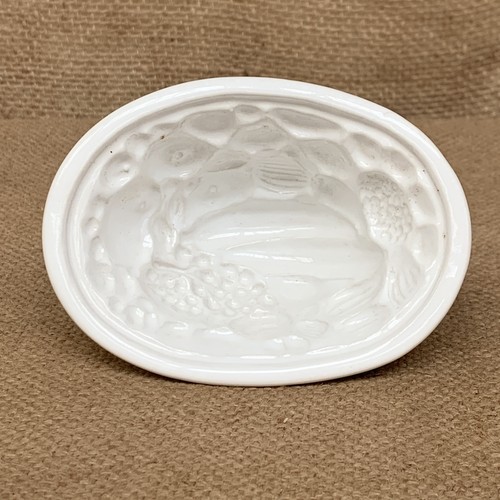 Small ceramic mould pate - ceramic,