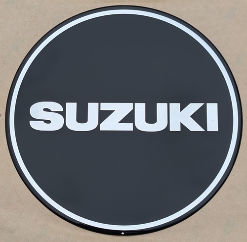 Suzuki engine cover - engine, emblem