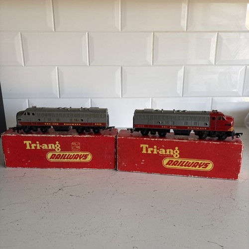 Hornby r55 red - 2, x