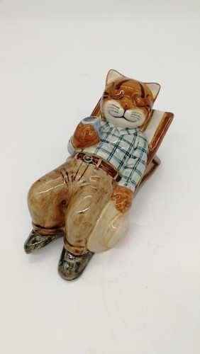 Quail pottery cat gardener - quail,