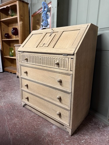 Stripped oak bureau - stripped,
