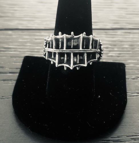 Reverse bear trap rings - bear,