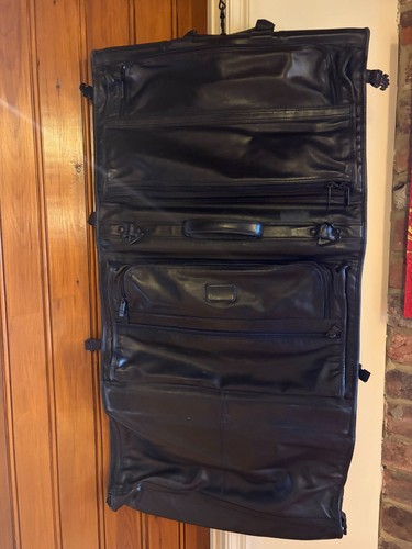 Tumi tri fold napa - napa, leather