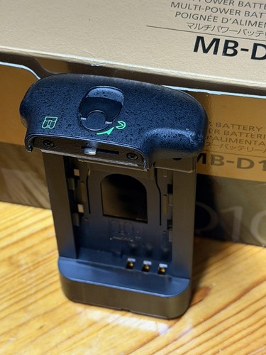 D10 vertical battery - mb-d10, grip