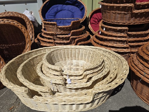 White oval handmade wicker - wicker, dog
