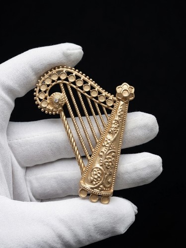 Gold tone celtic - tone,
