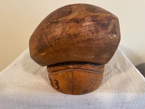 Unique royal beret - royal,
