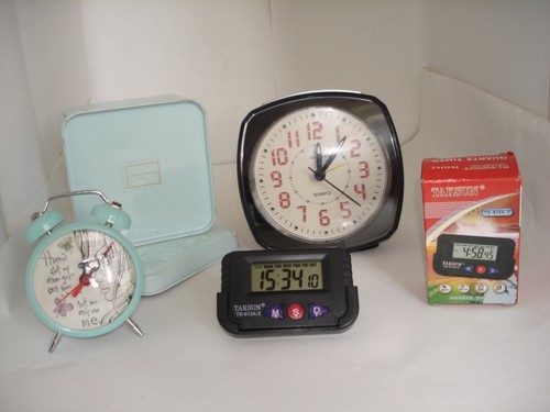 Car clock laura - car, tin