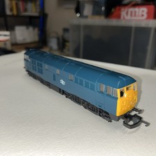 Lima L205238 Class 31 31004 in BR Blue Livery with Headcode Discs - OO GAUGE