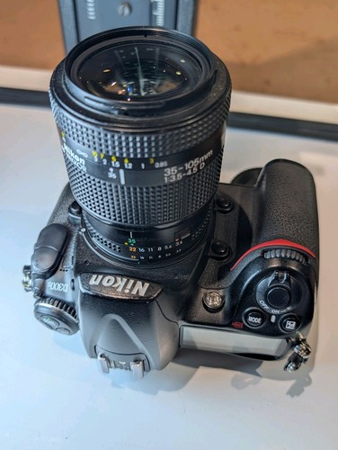 Nikon d300s plus - nikon,