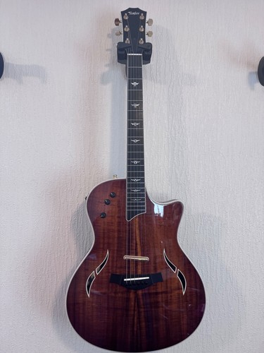 Taylor custom koa - t5,