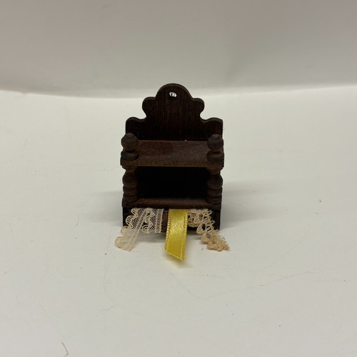 12th scale dolls house - 1:12th,