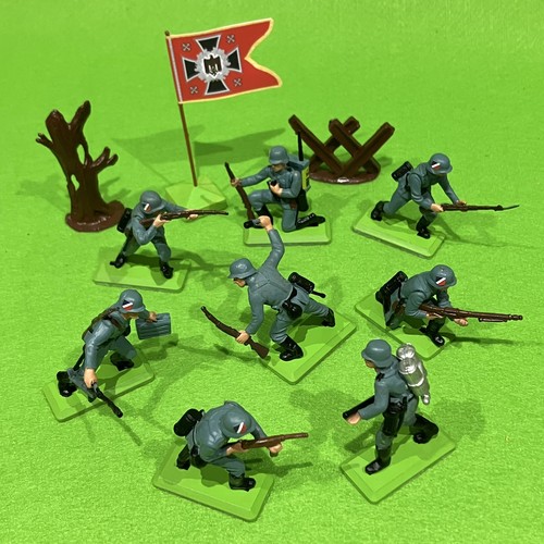 Britains deetail german - 8x, ww2