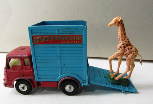 Corgi 503 chipperfields - 503,