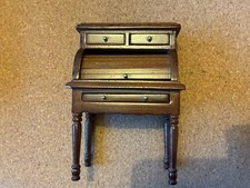 1/12th DOLLS HOUSE OAK ROLL