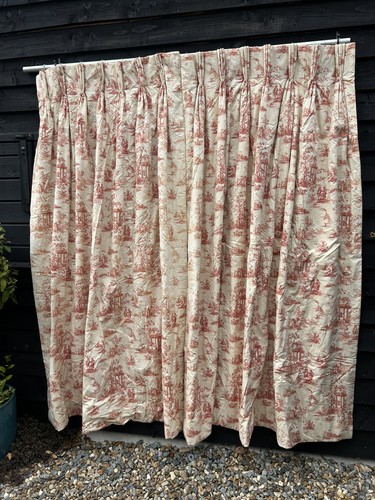 Vintage triple pinch pleat
