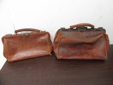 2 VINTAGE LEATHER GLADSTONE