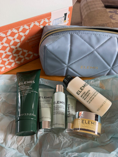 Elemis travels collector - travels, collector’s