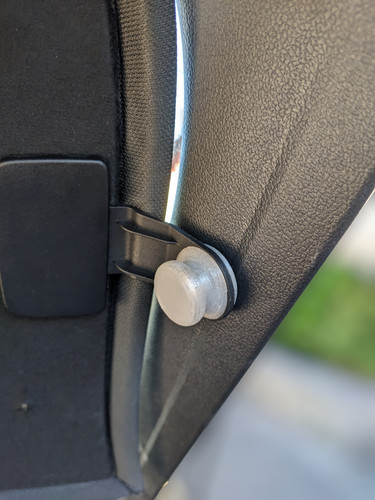 Audi parcel shelf repair - parcel,