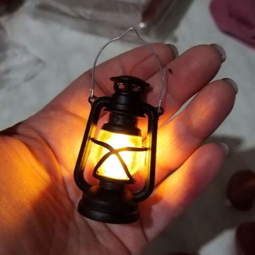 Scale oil lamp model scene - scale,