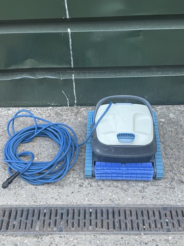 Dolphin s300 pool cleaner - dolphin,