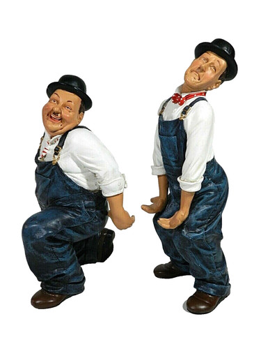 Laurel and hardy statue pair - laurel,