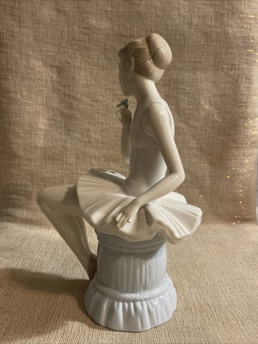 Nao lladro porcelain - ,