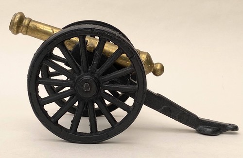 Vintage model cannon - cannon, iron