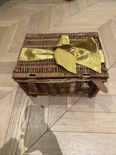 Regency Hampers  Large Picnic Hamper Wicker Basket With Handle