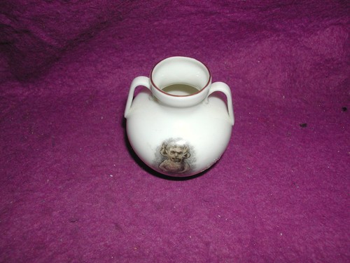 Goss crested china weymouth - crested,