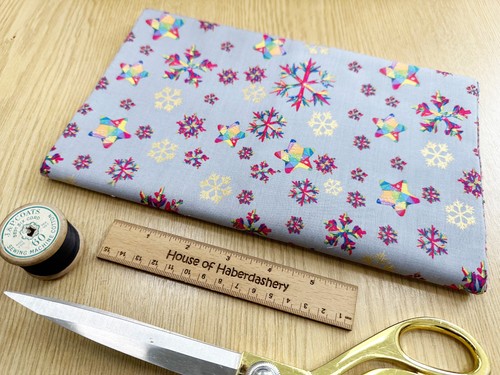 Xmas fabric remnant rainbow - remnant,