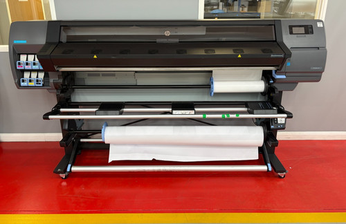 Latex 335 large format - 65",