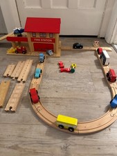 ELC WOODEN FIRE STATION WITH