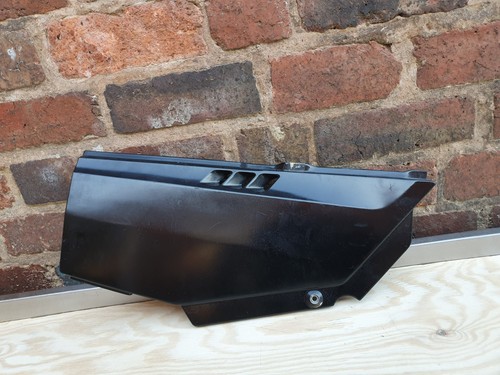 Side panel fairing right - panel,
