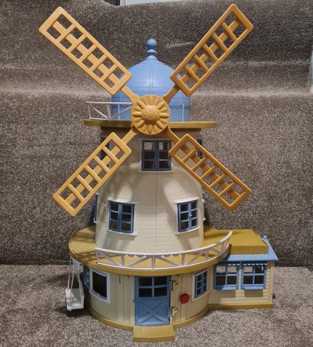 Sylvanian families field view - sylvanian,