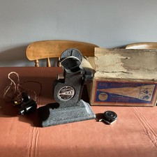 Ray Construments Hand Cranked 9.5mm Cine Film Projector, 1930s + original box  
