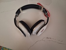 beats by Dr.dre headphones white with adjustable headbanb