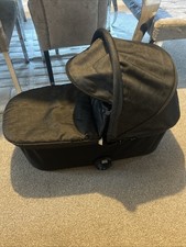 Baby Jogger Deluxe Carrycot