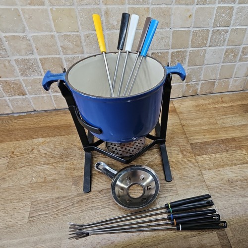 Vintage retro creuset cast - vintage,