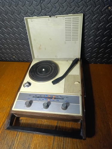Vintage lewiss portable vinyl - vintage,