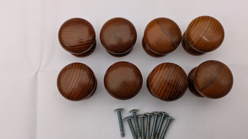 Set pine furniture knobs - of,