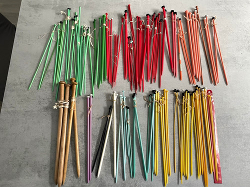 Mixed lot vintage plastic - of,