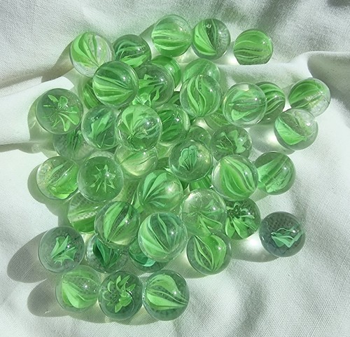 Green petal 25 - -, beautiful
