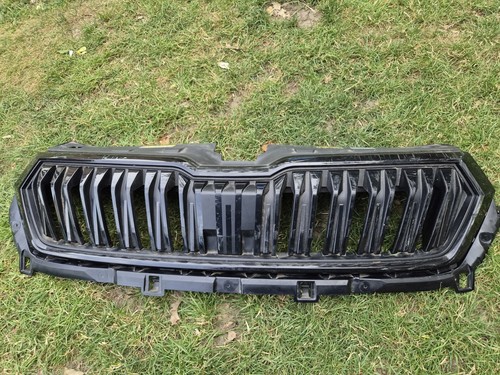 Skoda karoq front - karoq, upper