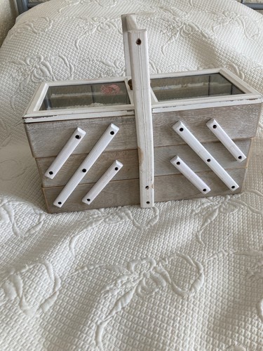 Shabby chic wooden - shabby,