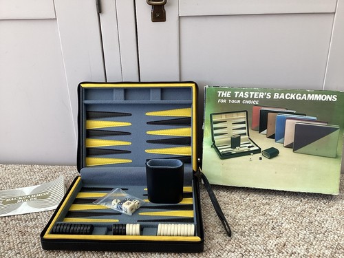Vintage backgammon set - backgammon,
