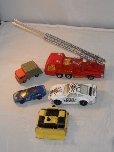 Matchbox fire tender - matchbox, k-9