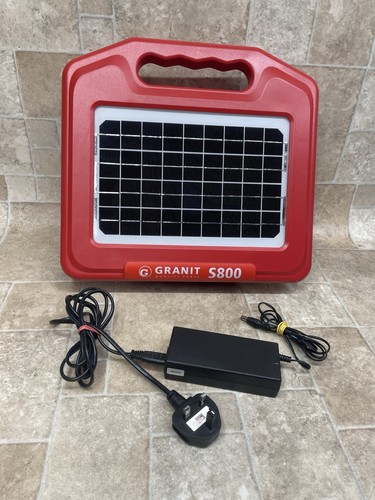 Portable solar electric fence - ,
