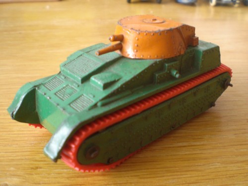 Dinky pre war tank - dinky,